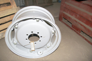 Диск колеса передний МТЗ-1221 W12*24-3101020-01